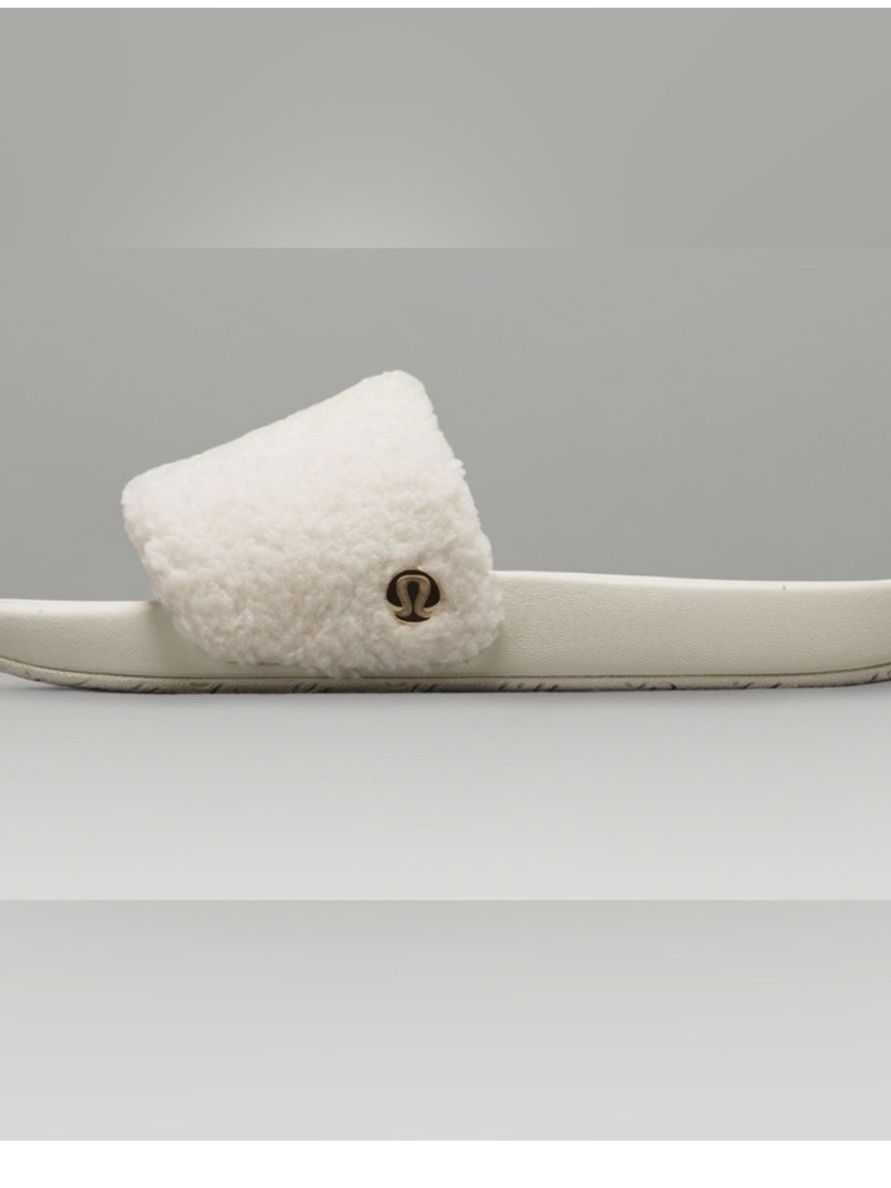 lululemon athletica Fleece Slide Slippers - Off-White - Picture 2 of 9